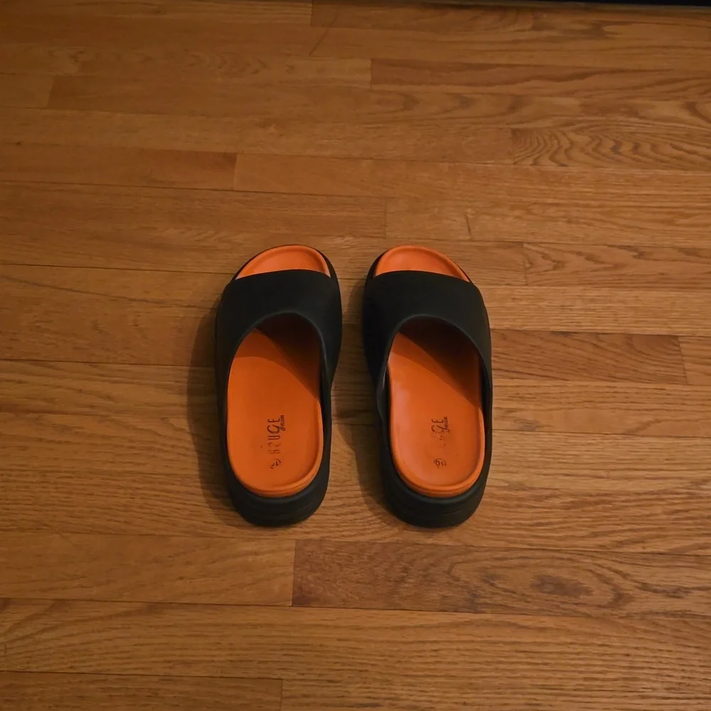 Platform Shoes - Picture 4 of 5